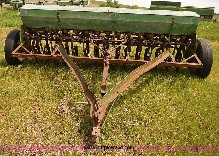 image for item AZ9984 John Deere Van Brunt planter