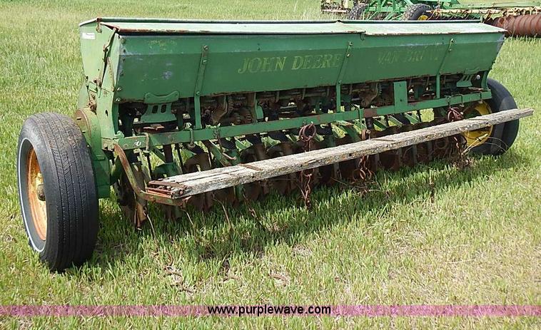 image for item AZ9984 John Deere Van Brunt planter