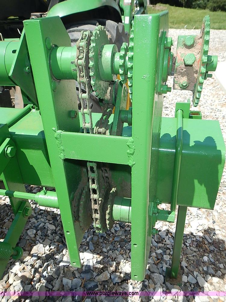 John Deere 7100 two row plateless planter in Baileyville, KS Item