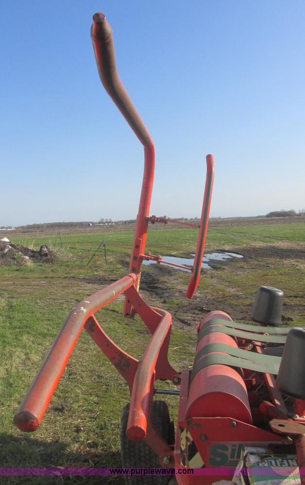 image for item E5177 Underhaug 7500 single bale wrapper