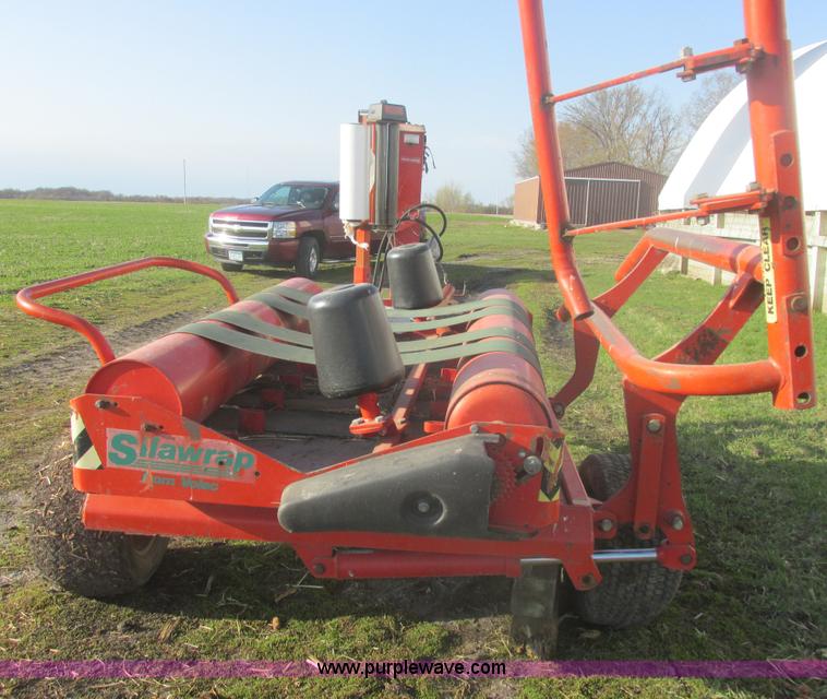 image for item E5177 Underhaug 7500 single bale wrapper