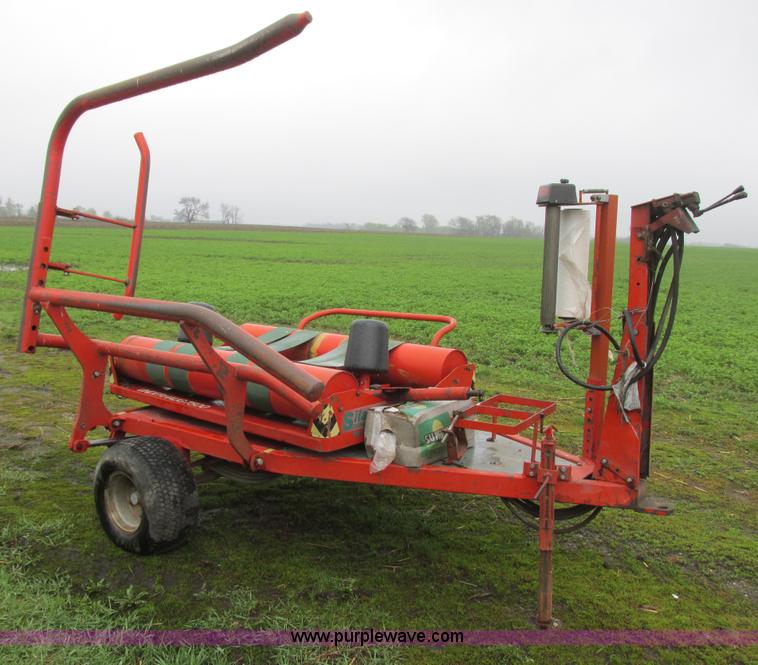 image for item E5177 Underhaug 7500 single bale wrapper