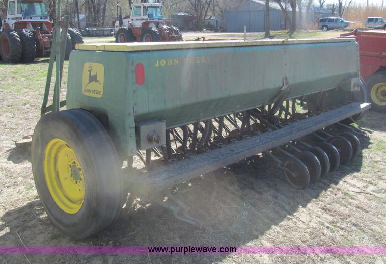 image for item G8416 John Deere 8350 grain drill