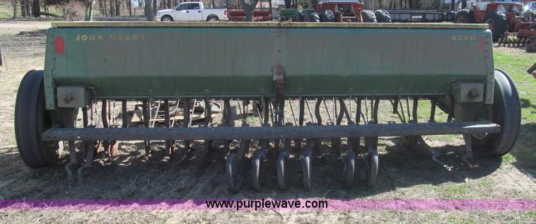 image for item G8416 John Deere 8350 grain drill