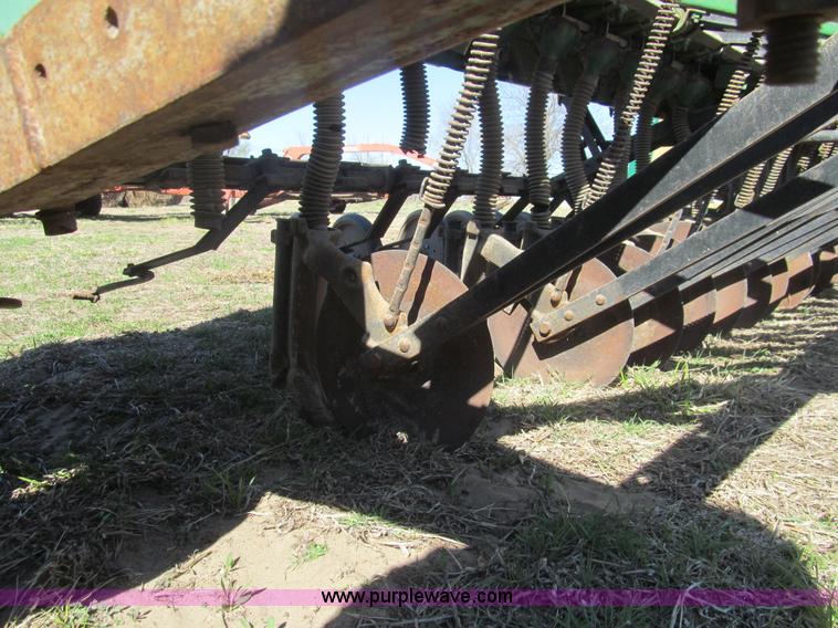image for item G8416 John Deere 8350 grain drill