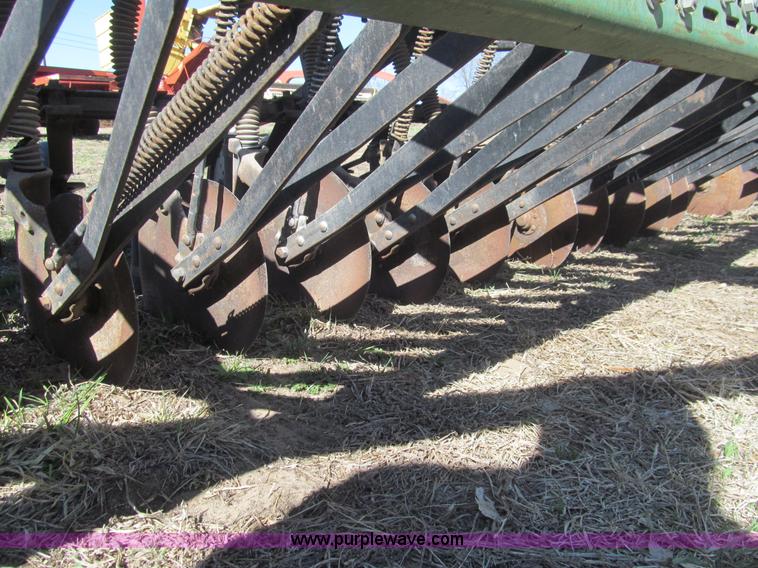 image for item G8416 John Deere 8350 grain drill