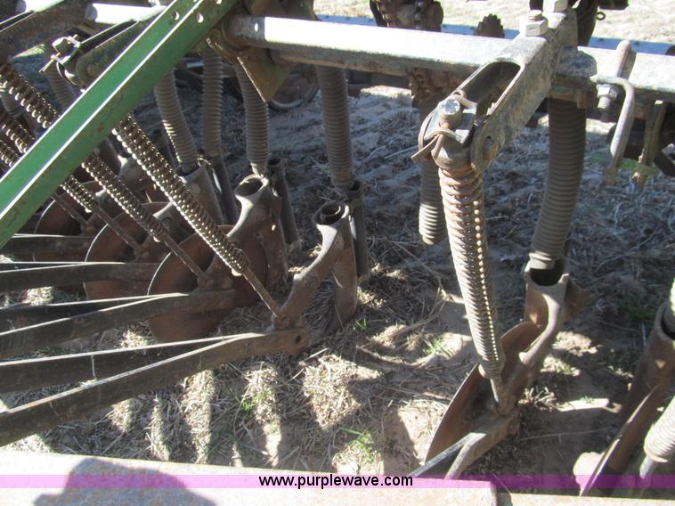 image for item G8416 John Deere 8350 grain drill