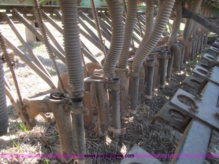 image for item G8416 John Deere 8350 grain drill