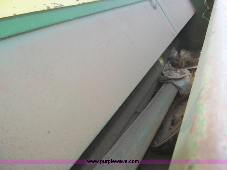 image for item G8416 John Deere 8350 grain drill