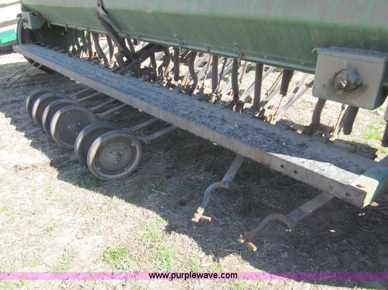 image for item G8416 John Deere 8350 grain drill