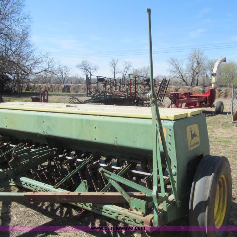 image for item G8416 John Deere 8350 grain drill