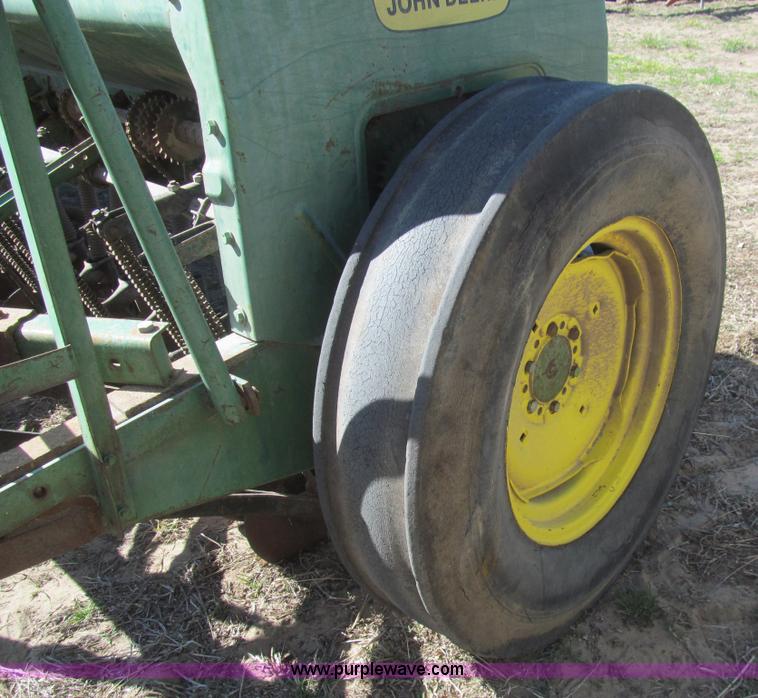 image for item G8416 John Deere 8350 grain drill