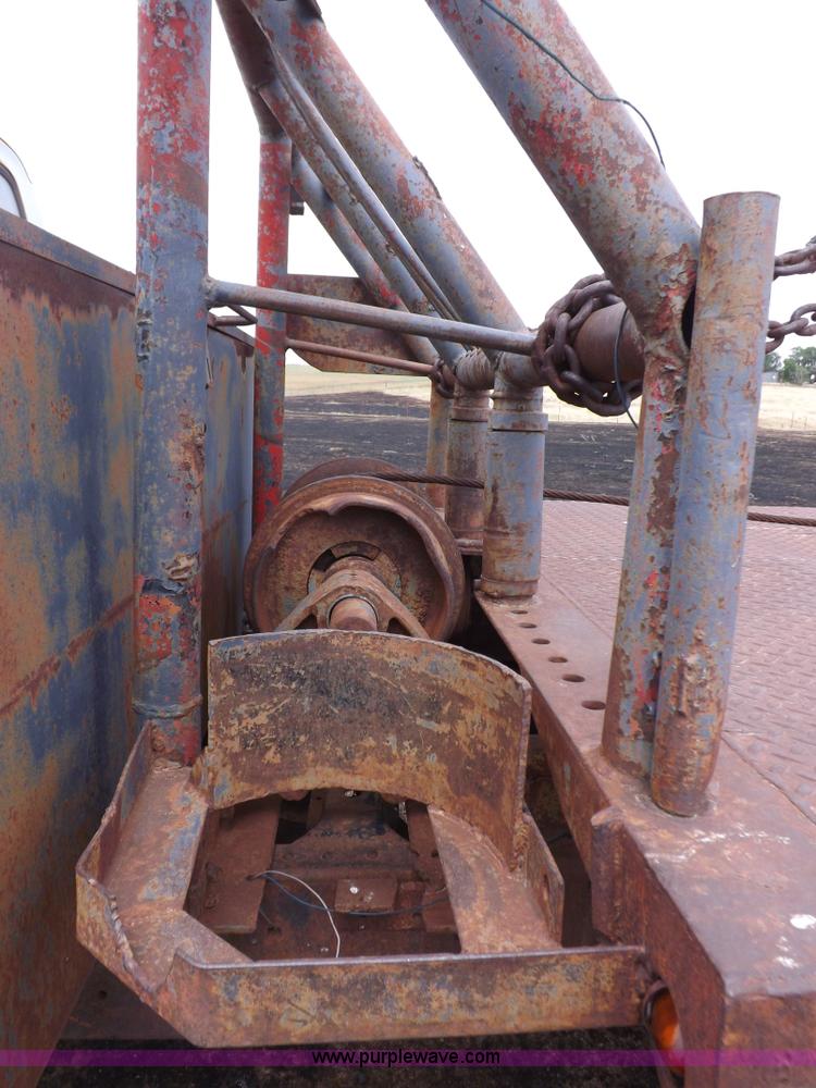 image for item H1877 1976 Dodge D600 gin pole truck