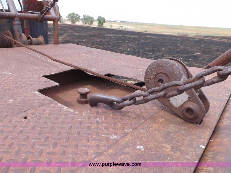 image for item H1877 1976 Dodge D600 gin pole truck