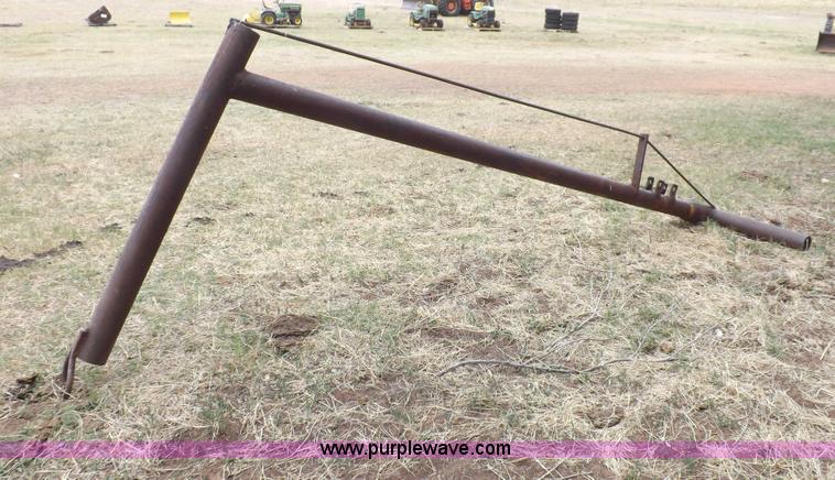 image for item H1880 Three point gin pole lift