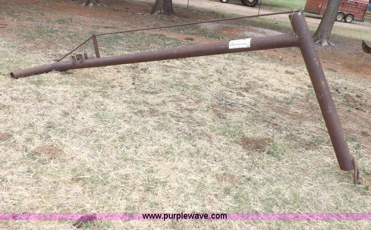 image for item H1880 Three point gin pole lift