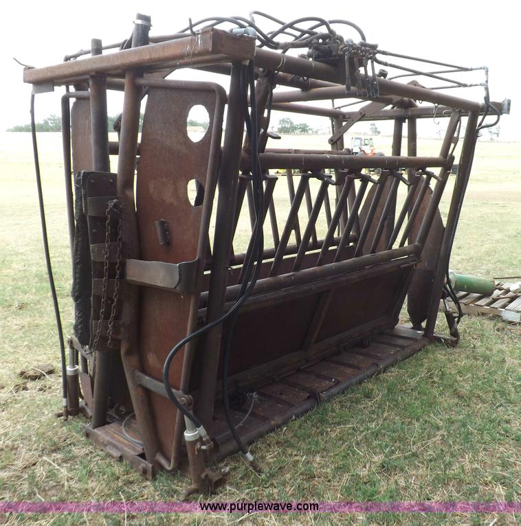 image for item H1881 Shop built squeeze chute