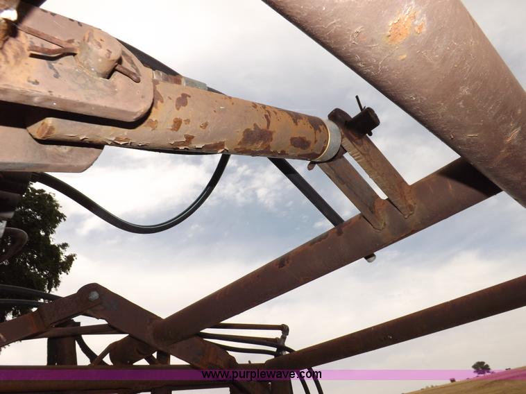 image for item H1881 Shop built squeeze chute