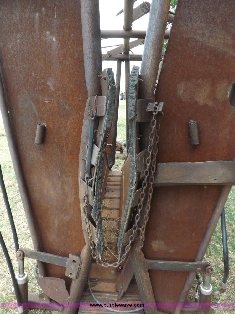 image for item H1881 Shop built squeeze chute