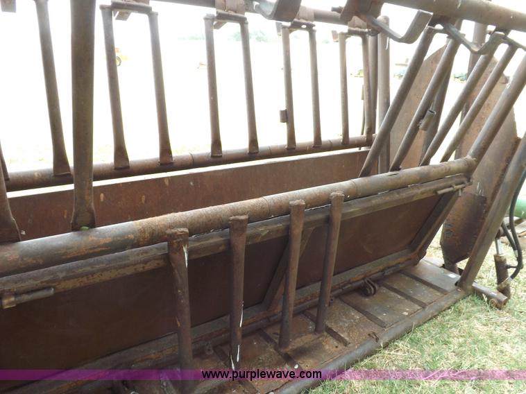 image for item H1881 Shop built squeeze chute