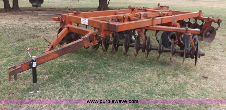 image for item H1882 Miller 12' tandem disk