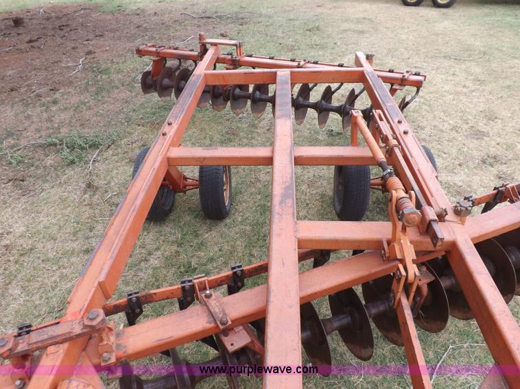 image for item H1882 Miller 12' tandem disk