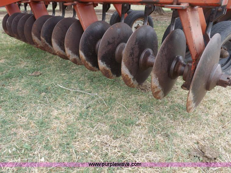 image for item H1882 Miller 12' tandem disk