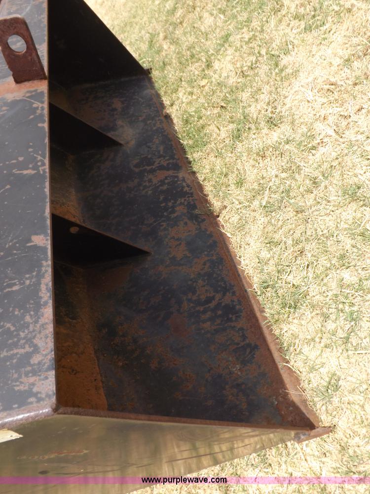 image for item H1886 Front loader