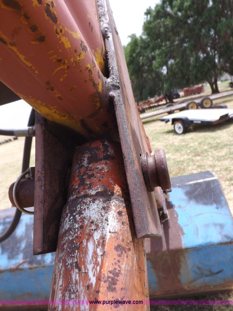 image for item H1886 Front loader