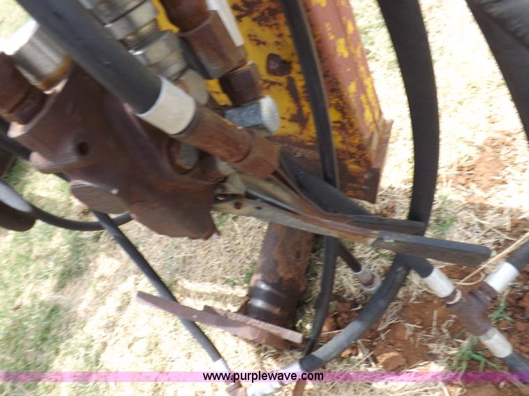 image for item H1886 Front loader