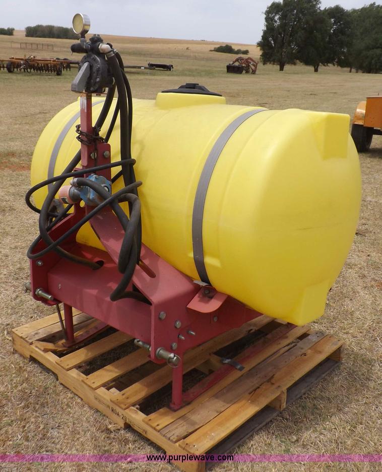 image for item H1888 Three point sprayer