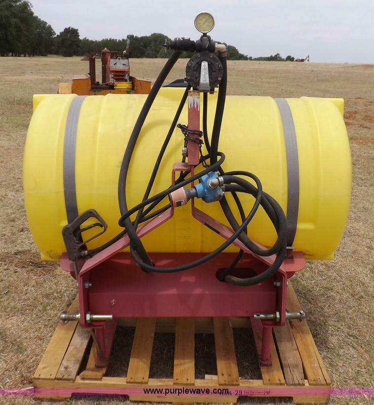 image for item H1888 Three point sprayer