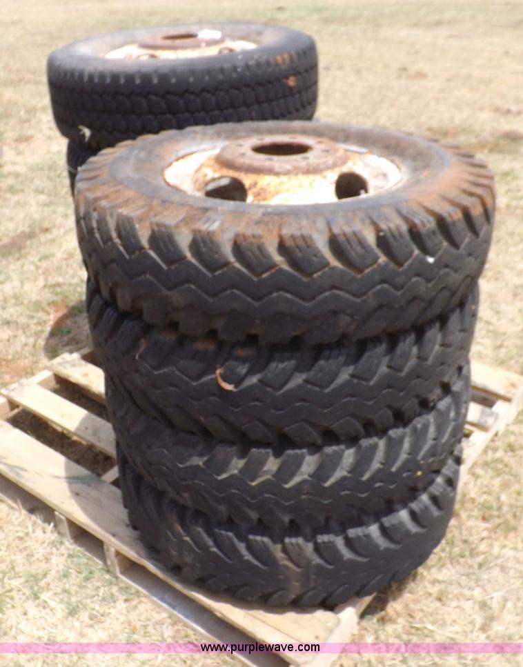 image for item H1890 (8) wheels and tires