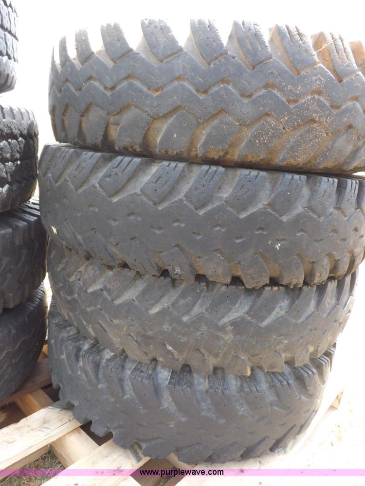 image for item H1890 (8) wheels and tires