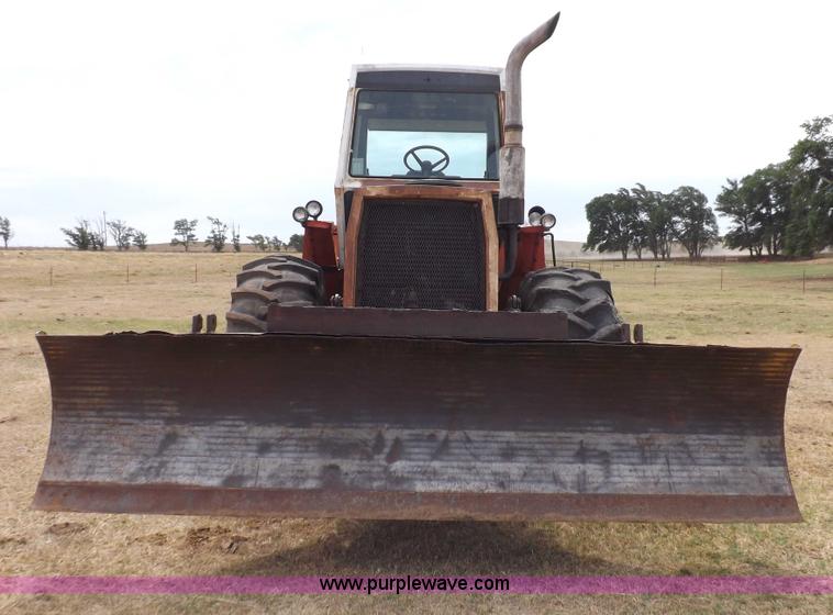 image for item H1891 1979 Case 2470 tractor