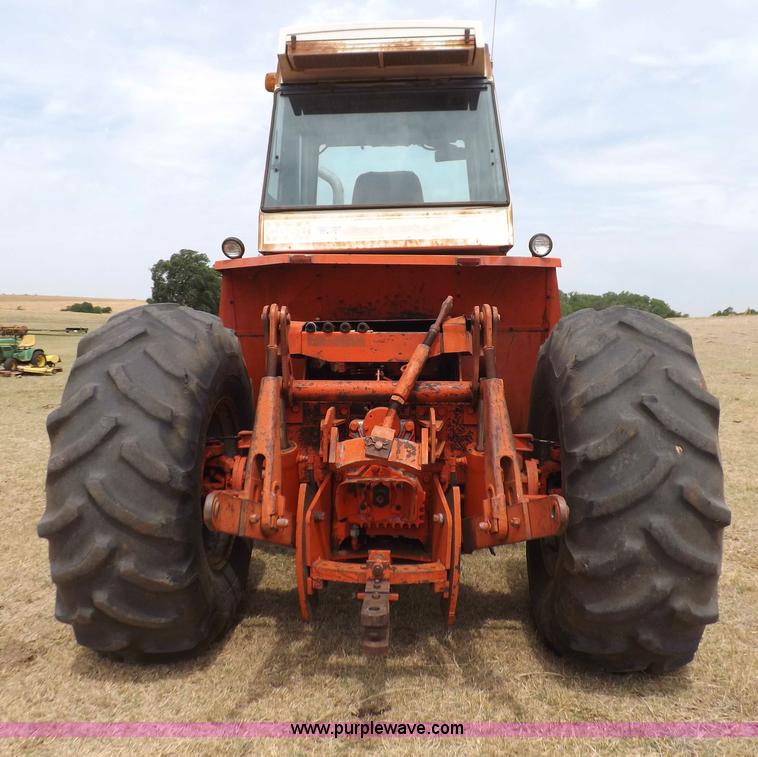 image for item H1891 1979 Case 2470 tractor