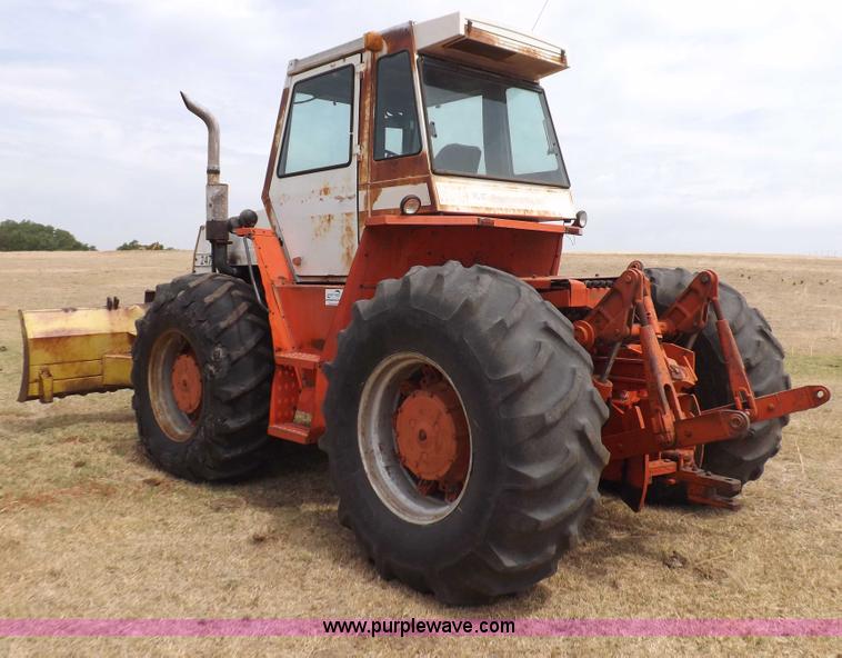 image for item H1891 1979 Case 2470 tractor