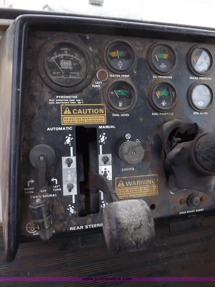 image for item H1891 1979 Case 2470 tractor