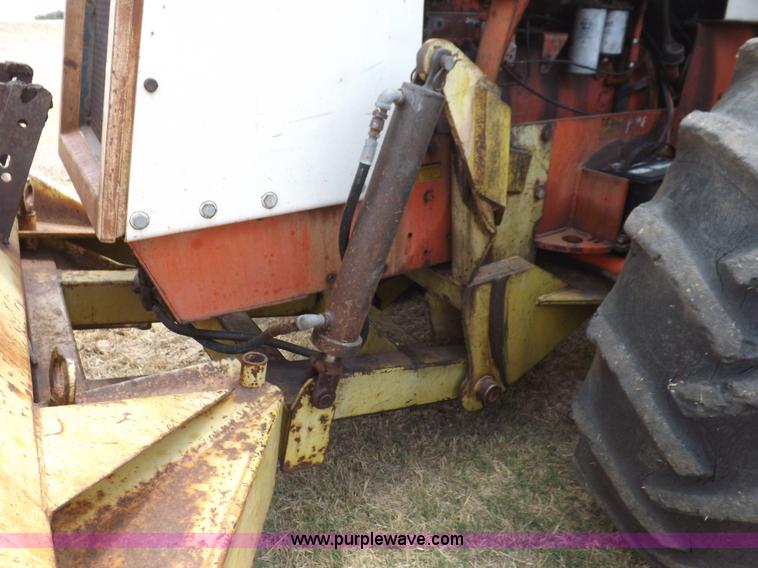 image for item H1891 1979 Case 2470 tractor