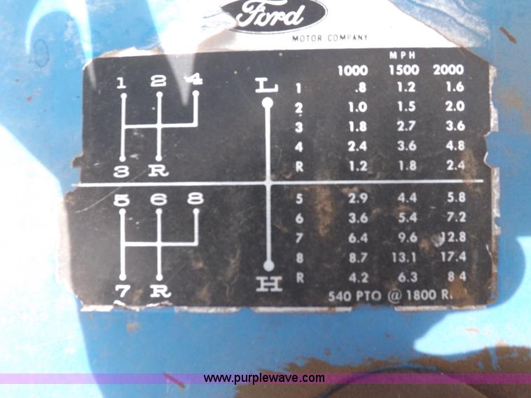 image for item H1892 1970 Ford C1023C tractor