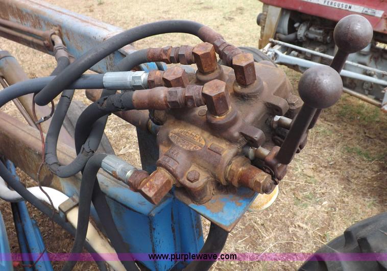 image for item H1892 1970 Ford C1023C tractor