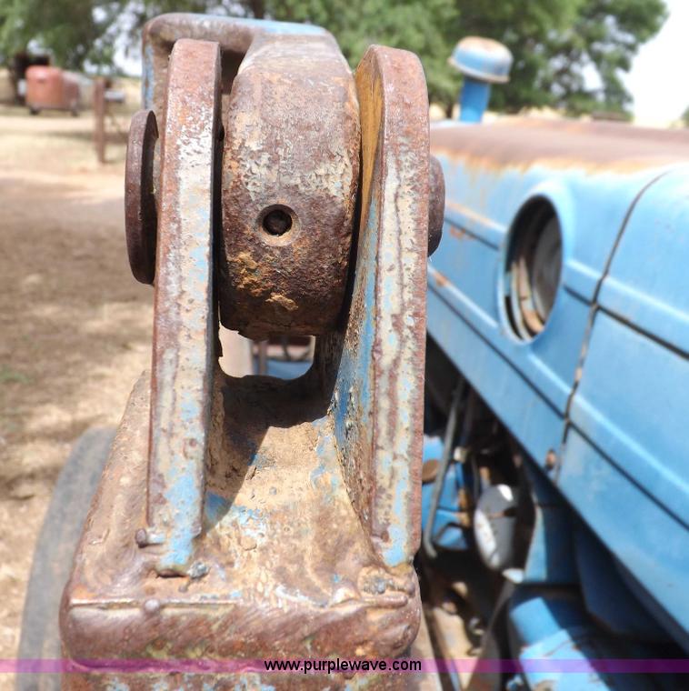 image for item H1892 1970 Ford C1023C tractor