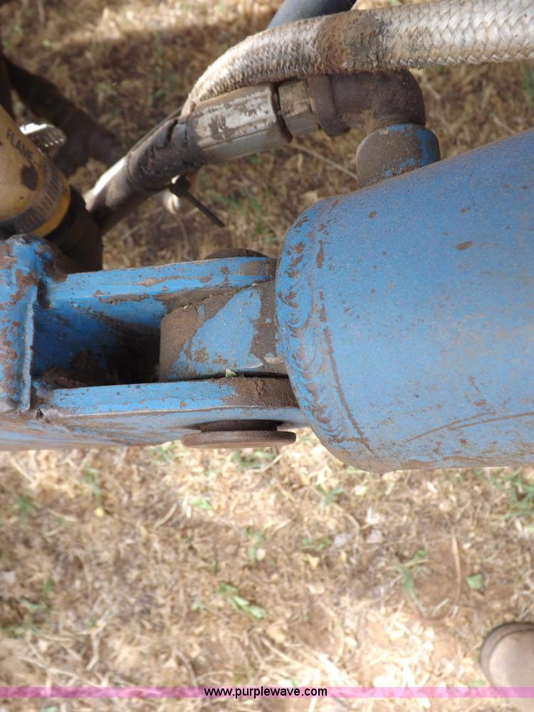 image for item H1892 1970 Ford C1023C tractor