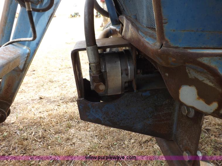 image for item H1892 1970 Ford C1023C tractor