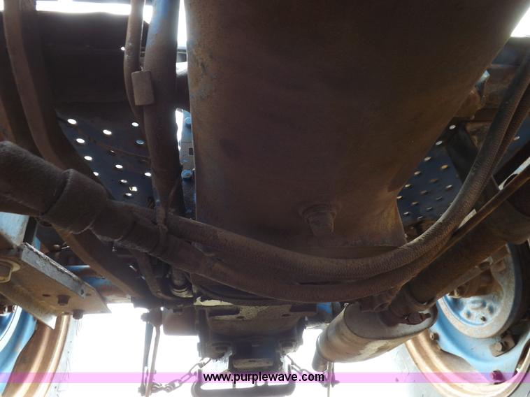 image for item H1892 1970 Ford C1023C tractor