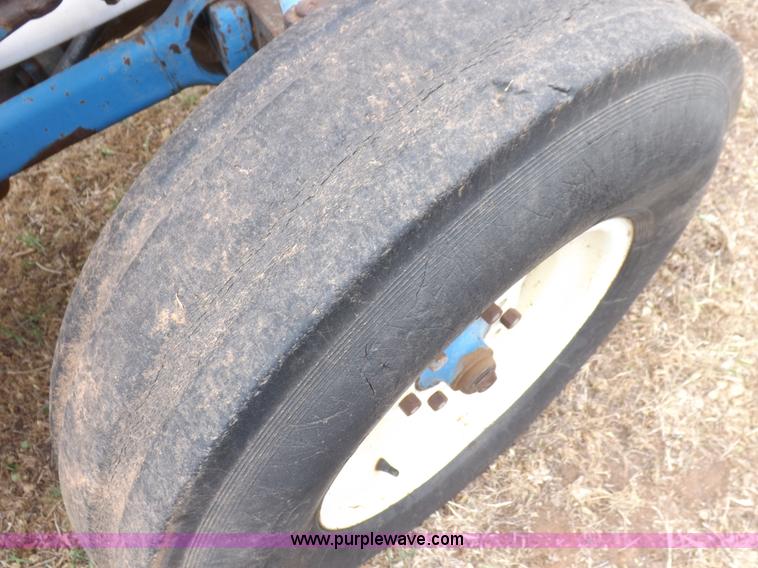 image for item H1892 1970 Ford C1023C tractor