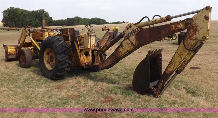 image for item H1893 1969 Ford C5011F backhoe