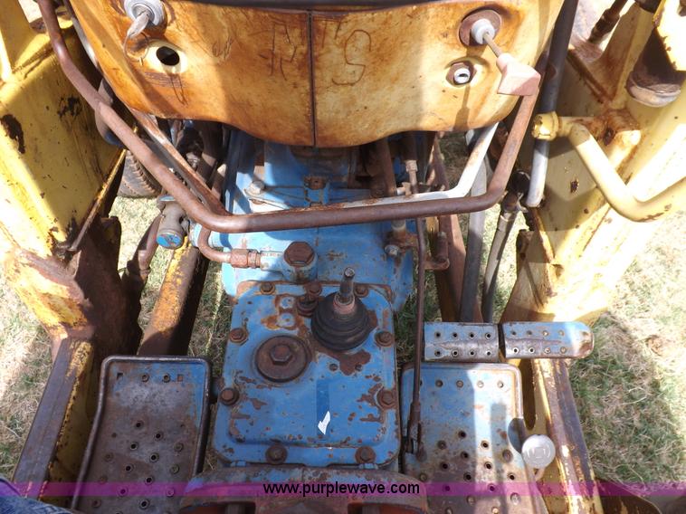 image for item H1893 1969 Ford C5011F backhoe