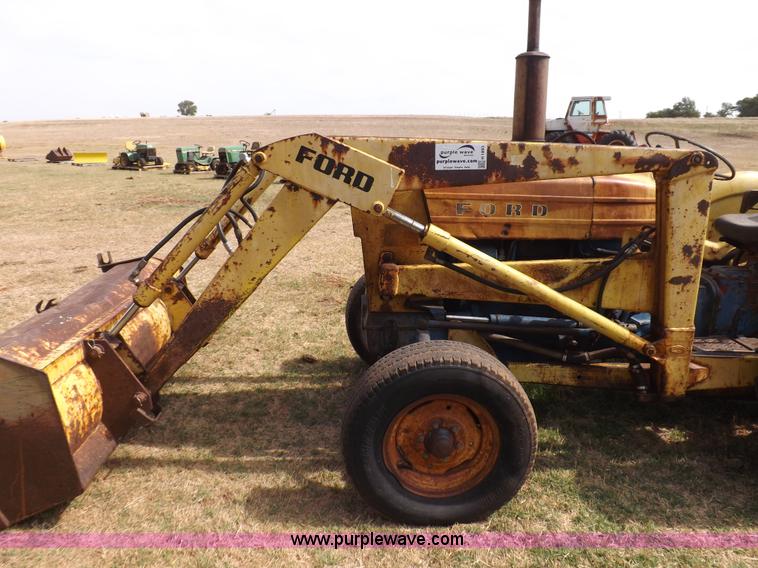 image for item H1893 1969 Ford C5011F backhoe