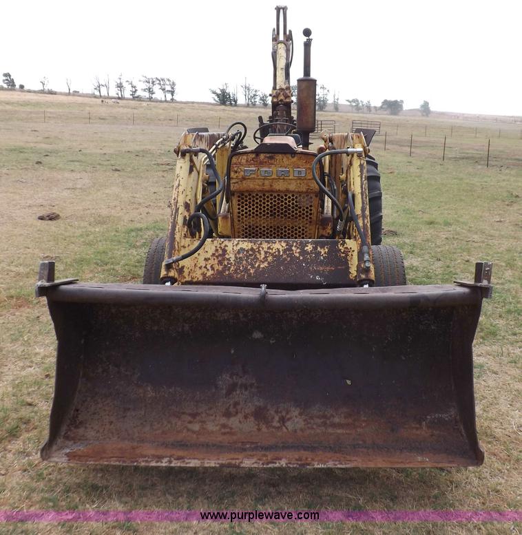 image for item H1893 1969 Ford C5011F backhoe